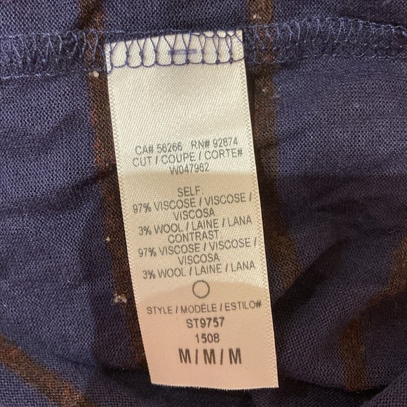 SPLENDID | Size M | navy blue long sleeves top - Picture 10 of 11